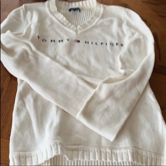 Tommy Hilfiger Sweaters - Tommy Hilfiger sweater